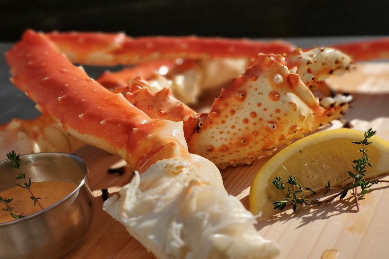 Giant King Crab Legs - 1/3 - 1/2 lb legs